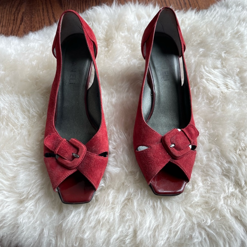 Vaneli Red Suede/leather Wedge Pumps w Buckle—Size 7M